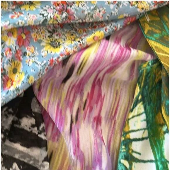 Bundle Of 4 Women's Small/XS Sleeveless Blouses Sheer/Semi Sheer Multiple Colors - Picture 6 of 15